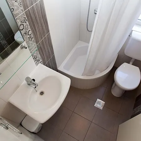 House Apartment *